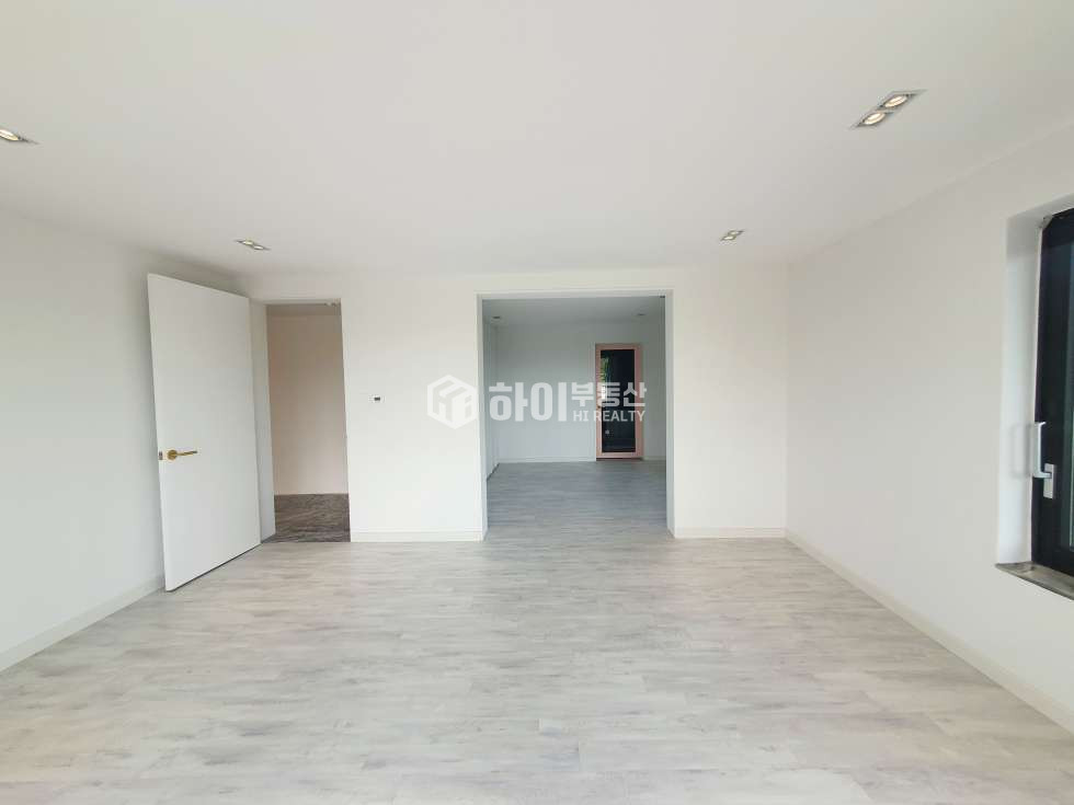 서울 용산구 한남동 한남동 대통령사저인근 올리모델링 대형평형 복층 테라스 고급빌라 월세 매물번호 10121 사진 15