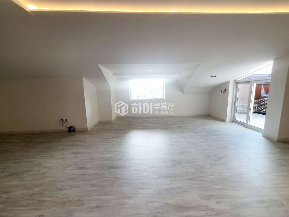 서울 용산구 한남동 한남동 대통령사저인근 올리모델링 대형평형 복층 테라스 고급빌라 월세 매물번호 10121 사진 28