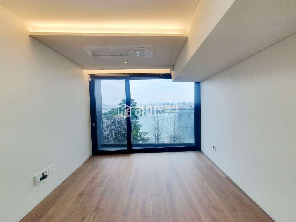 서울 용산구 한남동 유엔빌리지 한강뷰 신축 더펜트한남 복층 테라스세대 렌트 월세 매물번호 10132 사진 8