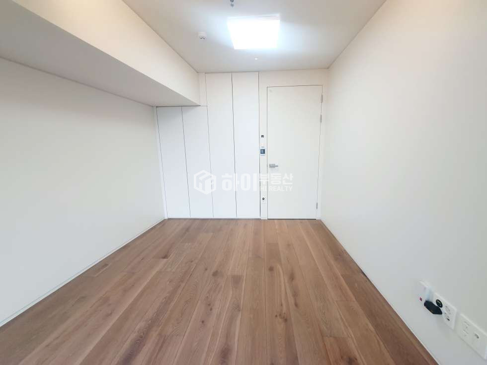서울 용산구 한남동 유엔빌리지 한강뷰 신축 더펜트한남 복층 테라스세대 렌트 월세 매물번호 10132 사진 9